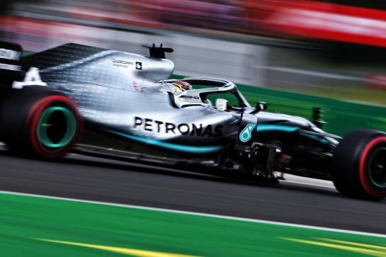 Lewis Hamilton (GBR) Mercedes AMG F1 W10.
03.08.2019. Formula 1 World Championship, Rd 12, Hungarian Grand Prix, Budapest, Hungary, Qualifying Day.
- www.xpbimages.com, EMail: requests@xpbimages.com - copy of publication required for printed pictures. Every used picture is fee-liable. © Copyright: Moy / XPB Images