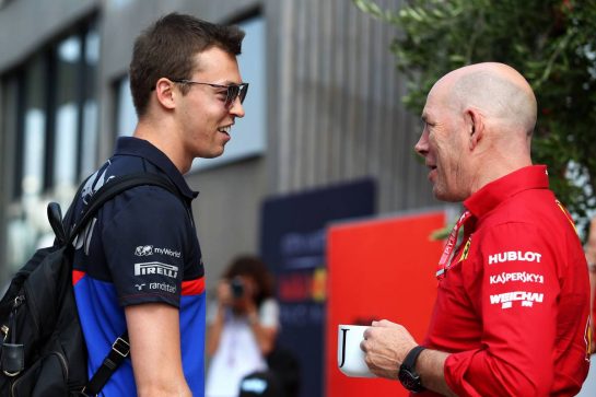 (L to R): Daniil Kvyat (RUS) Scuderia Toro Rosso with Jock Clear (GBR) Ferrari Engineering Director.
03.08.2019. Formula 1 World Championship, Rd 12, Hungarian Grand Prix, Budapest, Hungary, Qualifying Day.
- www.xpbimages.com, EMail: requests@xpbimages.com - copy of publication required for printed pictures. Every used picture is fee-liable. © Copyright: Moy / XPB Images