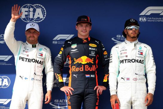 Qualifying top three in parc ferme (L to R): Valtteri Bottas (FIN) Mercedes AMG F1, second; Max Verstappen (NLD) Red Bull Racing, pole position; Lewis Hamilton (GBR) Mercedes AMG F1, third.
03.08.2019. Formula 1 World Championship, Rd 12, Hungarian Grand Prix, Budapest, Hungary, Qualifying Day.
- www.xpbimages.com, EMail: requests@xpbimages.com - copy of publication required for printed pictures. Every used picture is fee-liable. © Copyright: Batchelor / XPB Images