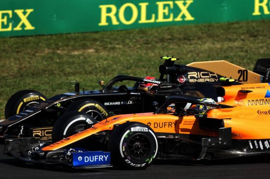 Kevin Magnussen (DEN) Haas VF-19 and Lando Norris (GBR) McLaren MCL34 battle for position.
04.08.2019. Formula 1 World Championship, Rd 12, Hungarian Grand Prix, Budapest, Hungary, Race Day.
- www.xpbimages.com, EMail: requests@xpbimages.com - copy of publication required for printed pictures. Every used picture is fee-liable. © Copyright: Moy / XPB Images