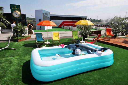 Paddock atmosphere - paddling pool.
01.08.2019. Formula 1 World Championship, Rd 12, Hungarian Grand Prix, Budapest, Hungary, Preparation Day.
- www.xpbimages.com, EMail: requests@xpbimages.com - copy of publication required for printed pictures. Every used picture is fee-liable. © Copyright: Moy / XPB Images