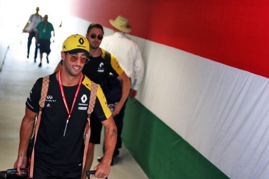 Daniel Ricciardo (AUS) Renault F1 Team.
01.08.2019. Formula 1 World Championship, Rd 12, Hungarian Grand Prix, Budapest, Hungary, Preparation Day.
- www.xpbimages.com, EMail: requests@xpbimages.com - copy of publication required for printed pictures. Every used picture is fee-liable. © Copyright: Bearne / XPB Images