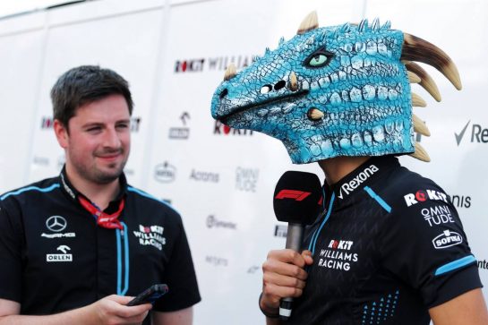 George Russell (GBR) Williams Racing with the media.
01.08.2019. Formula 1 World Championship, Rd 12, Hungarian Grand Prix, Budapest, Hungary, Preparation Day.
- www.xpbimages.com, EMail: requests@xpbimages.com - copy of publication required for printed pictures. Every used picture is fee-liable. © Copyright: Bearne / XPB Images
