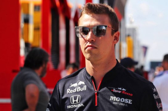 Daniil Kvyat (RUS) Scuderia Toro Rosso.
01.08.2019. Formula 1 World Championship, Rd 12, Hungarian Grand Prix, Budapest, Hungary, Preparation Day.
- www.xpbimages.com, EMail: requests@xpbimages.com - copy of publication required for printed pictures. Every used picture is fee-liable. © Copyright: Photo4 / XPB Images