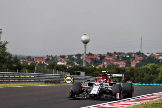 Antonio Giovinazzi (ITA) Alfa Romeo Racing C38.
02.08.2019. Formula 1 World Championship, Rd 12, Hungarian Grand Prix, Budapest, Hungary, Practice Day.
- www.xpbimages.com, EMail: requests@xpbimages.com - copy of publication required for printed pictures. Every used picture is fee-liable. © Copyright: Moy / XPB Images