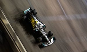Wolff: Mercedes going into race 'full steam ahead'