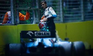 Russell lays the blame on Grosjean for Singapore crash