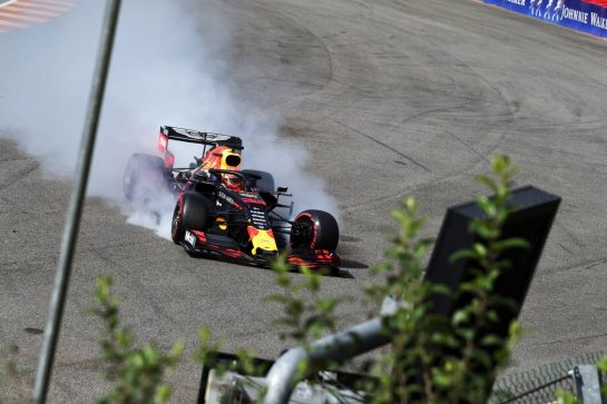 Max Verstappen (NLD) Red Bull Racing RB15 crashed out at the start of the race.
01.09.2019. Formula 1 World Championship, Rd 13, Belgian Grand Prix, Spa Francorchamps, Belgium, Race Day.
 - www.xpbimages.com, EMail: requests@xpbimages.com - copy of publication required for printed pictures. Every used picture is fee-liable. © Copyright: Bearne / XPB Images