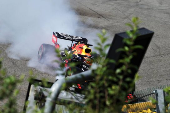 Max Verstappen (NLD) Red Bull Racing RB15 crashed out at the start of the race.
01.09.2019. Formula 1 World Championship, Rd 13, Belgian Grand Prix, Spa Francorchamps, Belgium, Race Day.
 - www.xpbimages.com, EMail: requests@xpbimages.com - copy of publication required for printed pictures. Every used picture is fee-liable. © Copyright: Bearne / XPB Images