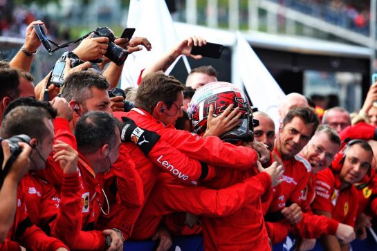 Race winner Charles Leclerc (MON) Ferrari celebrates in parc ferme with the team.
01.09.2019. Formula 1 World Championship, Rd 13, Belgian Grand Prix, Spa Francorchamps, Belgium, Race Day.
- www.xpbimages.com, EMail: requests@xpbimages.com - copy of publication required for printed pictures. Every used picture is fee-liable. © Copyright: Charniaux / XPB Images