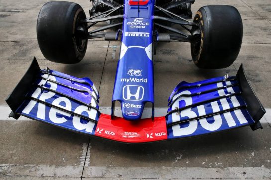 Scuderia Toro Rosso STR14 front wing with new top element.
05.09.2019. Formula 1 World Championship, Rd 14, Italian Grand Prix, Monza, Italy, Preparation Day.
- www.xpbimages.com, EMail: requests@xpbimages.com - copy of publication required for printed pictures. Every used picture is fee-liable. © Copyright: Batchelor / XPB Images
