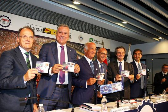 The Italian Grand Prix at Monza is confirmed for a further five years (L to R): Giuseppe Redaelli, President of the Autodrome Nazionale Monza SIAS S.p.A, Dario Allevi, Mayor Municipality of Monza, Angelo Sticchi Damiani, President of the Automobile Club of Italy, Representative of the Italian post office, Attilio Fontana, President of the Lombardy Region and Geronimo La Russa, President Automobile Club Milan.
03.09.2019 Formula 1 World Championship, Rd 14, Italian Grand Prix, Monza, Italy, Preparation Day.
- www.xpbimages.com, EMail: requests@xpbimages.com - copy of publication required for printed pictures. Every used picture is fee-liable. © Copyright: Photo4 / XPB Images