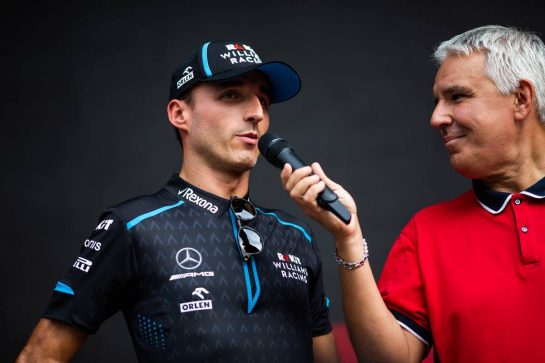 Robert Kubica (POL) Williams Racing on the Fanzone stage.
05.09.2019. Formula 1 World Championship, Rd 14, Italian Grand Prix, Monza, Italy, Preparation Day.
- www.xpbimages.com, EMail: requests@xpbimages.com - copy of publication required for printed pictures. Every used picture is fee-liable. © Copyright: Filipe / XPB Images