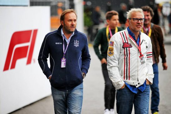 Jacques Villeneuve (CDN) (Right).
06.09.2019. Formula 1 World Championship, Rd 14, Italian Grand Prix, Monza, Italy, Practice Day.
- www.xpbimages.com, EMail: requests@xpbimages.com - copy of publication required for printed pictures. Every used picture is fee-liable. © Copyright: Batchelor / XPB Images
