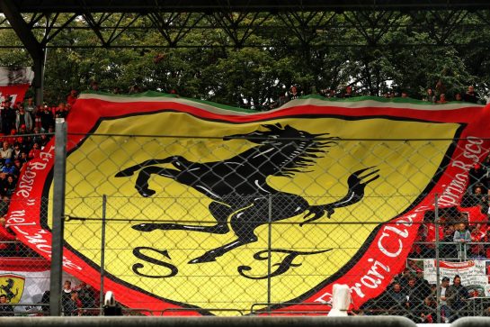 Circuit atmosphere - large Ferrari flag with fans in the grandstand.
06.09.2019. Formula 1 World Championship, Rd 14, Italian Grand Prix, Monza, Italy, Practice Day.
- www.xpbimages.com, EMail: requests@xpbimages.com - copy of publication required for printed pictures. Every used picture is fee-liable. © Copyright: Batchelor / XPB Images