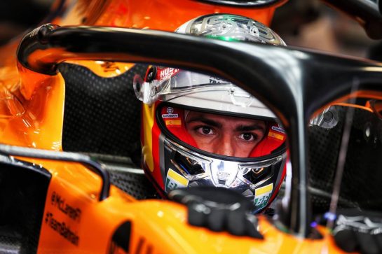 Carlos Sainz Jr (ESP) McLaren MCL34.
06.09.2019. Formula 1 World Championship, Rd 14, Italian Grand Prix, Monza, Italy, Practice Day.
- www.xpbimages.com, EMail: requests@xpbimages.com - copy of publication required for printed pictures. Every used picture is fee-liable. © Copyright: Batchelor / XPB Images