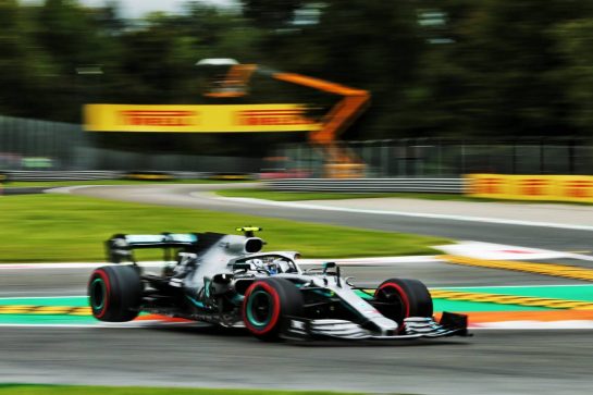 Valtteri Bottas (FIN) Mercedes AMG F1 W10 spins.
06.09.2019. Formula 1 World Championship, Rd 14, Italian Grand Prix, Monza, Italy, Practice Day.
- www.xpbimages.com, EMail: requests@xpbimages.com - copy of publication required for printed pictures. Every used picture is fee-liable. © Copyright: Moy / XPB Images