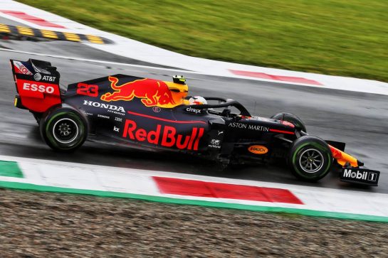 Alexander Albon (THA) Red Bull Racing RB15.
06.09.2019. Formula 1 World Championship, Rd 14, Italian Grand Prix, Monza, Italy, Practice Day.
- www.xpbimages.com, EMail: requests@xpbimages.com - copy of publication required for printed pictures. Every used picture is fee-liable. © Copyright: Moy / XPB Images