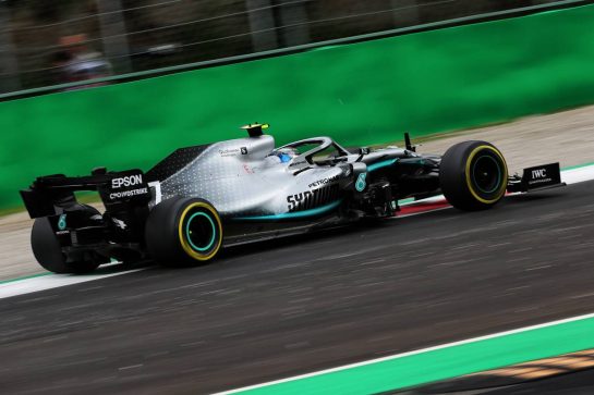 Valtteri Bottas (FIN) Mercedes AMG F1 W10.
06.09.2019. Formula 1 World Championship, Rd 14, Italian Grand Prix, Monza, Italy, Practice Day.
- www.xpbimages.com, EMail: requests@xpbimages.com - copy of publication required for printed pictures. Every used picture is fee-liable. © Copyright: Charniaux / XPB Images