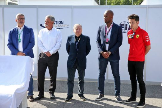 (L to R): Giovanni Uboldi (ITA) IGP Decaux Commercial and Marketing Director; Chase Carey (USA) Formula One Group Chairman; Jean Todt (FRA) FIA President; Didier Drogba (CIV) Former Football Player; Charles Leclerc (MON) Ferrari, at an FIA Road Safety Campaign.
07.09.2019. Formula 1 World Championship, Rd 14, Italian Grand Prix, Monza, Italy, Qualifying Day.
- www.xpbimages.com, EMail: requests@xpbimages.com - copy of publication required for printed pictures. Every used picture is fee-liable. © Copyright: Batchelor / XPB Images