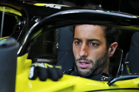 Daniel Ricciardo (AUS) Renault F1 Team RS19.
07.09.2019. Formula 1 World Championship, Rd 14, Italian Grand Prix, Monza, Italy, Qualifying Day.
- www.xpbimages.com, EMail: requests@xpbimages.com - copy of publication required for printed pictures. Every used picture is fee-liable. © Copyright: Batchelor / XPB Images