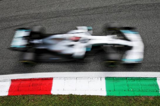 Lewis Hamilton (GBR) Mercedes AMG F1 W10.
07.09.2019. Formula 1 World Championship, Rd 14, Italian Grand Prix, Monza, Italy, Qualifying Day.
- www.xpbimages.com, EMail: requests@xpbimages.com - copy of publication required for printed pictures. Every used picture is fee-liable. © Copyright: Moy / XPB Images