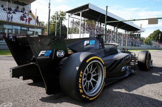 2020 Pirelli F1 18 inch tyres on an F2 car.
07.09.2019. Formula 1 World Championship, Rd 14, Italian Grand Prix, Monza, Italy, Qualifying Day.
- www.xpbimages.com, EMail: requests@xpbimages.com - copy of publication required for printed pictures. Every used picture is fee-liable. © Copyright: Batchelor / XPB Images