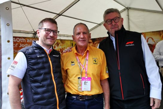 (L to R): Andreas Seidl, McLaren Managing Director with Jody Scheckter (RSA) and Ross Brawn (GBR) Managing Director, Motor Sports.
08.09.2019. Formula 1 World Championship, Rd 14, Italian Grand Prix, Monza, Italy, Race Day.
- www.xpbimages.com, EMail: requests@xpbimages.com - copy of publication required for printed pictures. Every used picture is fee-liable. © Copyright: Batchelor / XPB Images