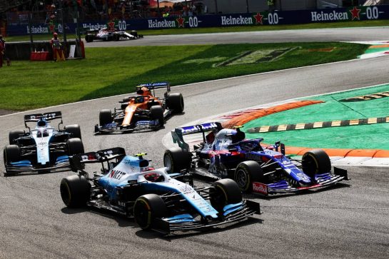Robert Kubica (POL) Williams Racing FW42 battle for position with Pierre Gasly (FRA) Scuderia Toro Rosso STR14.
08.09.2019. Formula 1 World Championship, Rd 14, Italian Grand Prix, Monza, Italy, Race Day.
- www.xpbimages.com, EMail: requests@xpbimages.com - copy of publication required for printed pictures. Every used picture is fee-liable. © Copyright: Batchelor / XPB Images