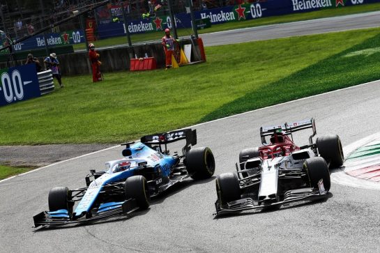 George Russell (GBR) Williams Racing FW42 and Kimi Raikkonen (FIN) Alfa Romeo Racing C38 battle for position.
08.09.2019. Formula 1 World Championship, Rd 14, Italian Grand Prix, Monza, Italy, Race Day.
- www.xpbimages.com, EMail: requests@xpbimages.com - copy of publication required for printed pictures. Every used picture is fee-liable. © Copyright: Batchelor / XPB Images