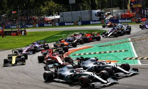 Formula 1 says criticism of Pay TV is 'oversimplification'