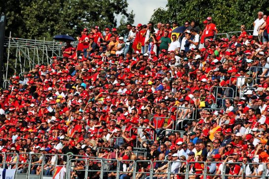 Fans in the grandstand.
08.09.2019. Formula 1 World Championship, Rd 14, Italian Grand Prix, Monza, Italy, Race Day.
- www.xpbimages.com, EMail: requests@xpbimages.com - copy of publication required for printed pictures. Every used picture is fee-liable. © Copyright: Moy / XPB Images