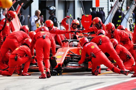Sebastian Vettel (GER) Ferrari SF90 makes a pit stop.
08.09.2019. Formula 1 World Championship, Rd 14, Italian Grand Prix, Monza, Italy, Race Day.
- www.xpbimages.com, EMail: requests@xpbimages.com - copy of publication required for printed pictures. Every used picture is fee-liable. © Copyright: Charniaux / XPB Images