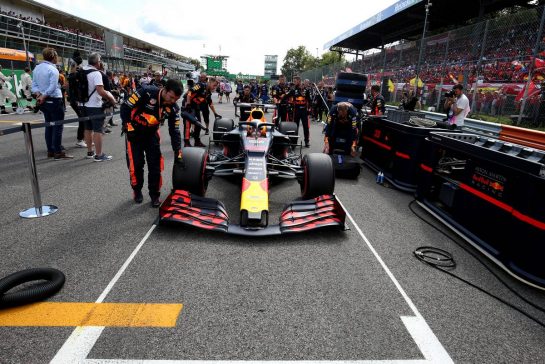 Max Verstappen (NLD), Red Bull Racing 
08.09.2019. Formula 1 World Championship, Rd 14, Italian Grand Prix, Monza, Italy, Race Day.
- www.xpbimages.com, EMail: requests@xpbimages.com - copy of publication required for printed pictures. Every used picture is fee-liable. © Copyright: Charniaux / XPB Images