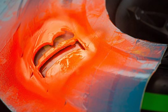 Williams Racing mechanic with Pirelli tyres.
19.09.2019. Formula 1 World Championship, Rd 15, Singapore Grand Prix, Marina Bay Street Circuit, Singapore, Preparation Day.
- www.xpbimages.com, EMail: requests@xpbimages.com - copy of publication required for printed pictures. Every used picture is fee-liable. © Copyright: Bearne / XPB Images