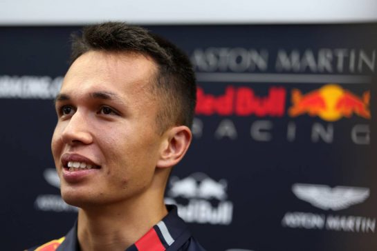 Alexander Albon (THA), Red Bull Racing 
19.09.2019. Formula 1 World Championship, Rd 15, Singapore Grand Prix, Marina Bay Street Circuit, Singapore, Preparation Day.
- www.xpbimages.com, EMail: requests@xpbimages.com - copy of publication required for printed pictures. Every used picture is fee-liable. © Copyright: Charniaux / XPB Images