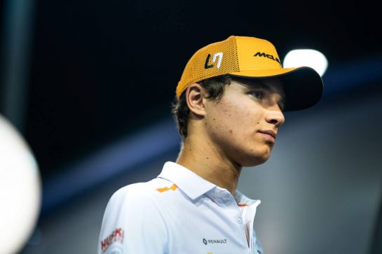 Lando Norris (GBR) McLaren.
19.09.2019. Formula 1 World Championship, Rd 15, Singapore Grand Prix, Marina Bay Street Circuit, Singapore, Preparation Day.
- www.xpbimages.com, EMail: requests@xpbimages.com - copy of publication required for printed pictures. Every used picture is fee-liable. © Copyright: Dungan / XPB Images