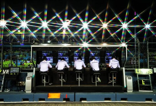 Mercedes AMG F1 pit gantry.
20.09.2019. Formula 1 World Championship, Rd 15, Singapore Grand Prix, Marina Bay Street Circuit, Singapore, Practice Day.
- www.xpbimages.com, EMail: requests@xpbimages.com - copy of publication required for printed pictures. Every used picture is fee-liable. © Copyright: Moy / XPB Images