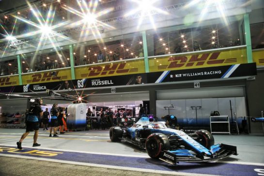 George Russell (GBR) Williams Racing FW42 leaves the pits.
21.09.2019. Formula 1 World Championship, Rd 15, Singapore Grand Prix, Marina Bay Street Circuit, Singapore, Qualifying Day.
- www.xpbimages.com, EMail: requests@xpbimages.com - copy of publication required for printed pictures. Every used picture is fee-liable. © Copyright: Batchelor / XPB Images