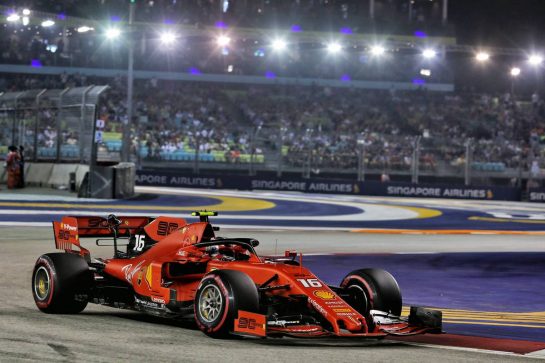 Charles Leclerc (MON) Ferrari SF90.
21.09.2019. Formula 1 World Championship, Rd 15, Singapore Grand Prix, Marina Bay Street Circuit, Singapore, Qualifying Day.
- www.xpbimages.com, EMail: requests@xpbimages.com - copy of publication required for printed pictures. Every used picture is fee-liable. © Copyright: Moy / XPB Images