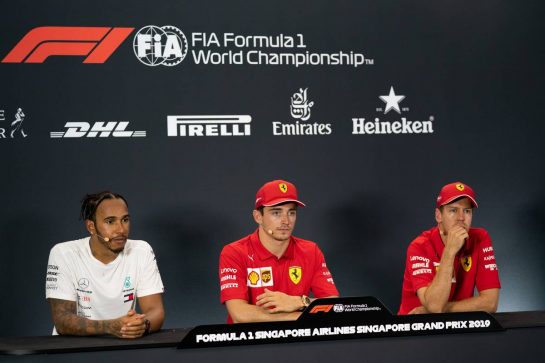 The post qualifying FIA Press Conference (L to R): Lewis Hamilton (GBR) Mercedes AMG F1, second; Charles Leclerc (MON) Ferrari, pole position; Sebastian Vettel (GER) Ferrari, third.
21.09.2019. Formula 1 World Championship, Rd 15, Singapore Grand Prix, Marina Bay Street Circuit, Singapore, Qualifying Day.
 - www.xpbimages.com, EMail: requests@xpbimages.com - copy of publication required for printed pictures. Every used picture is fee-liable. © Copyright: Dungan / XPB Images