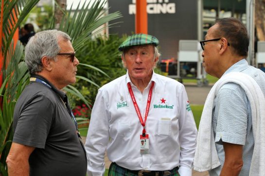 (L to R): Sir Martin Sorrell (GBR) with Jackie Stewart (GBR) and Colin Syn (SIN) Singapore GP Promotor.
22.09.2019. Formula 1 World Championship, Rd 15, Singapore Grand Prix, Marina Bay Street Circuit, Singapore, Race Day.
- www.xpbimages.com, EMail: requests@xpbimages.com - copy of publication required for printed pictures. Every used picture is fee-liable. © Copyright: Batchelor / XPB Images