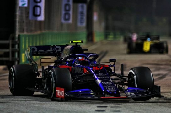 Pierre Gasly (FRA) Scuderia Toro Rosso STR14.
22.09.2019. Formula 1 World Championship, Rd 15, Singapore Grand Prix, Marina Bay Street Circuit, Singapore, Race Day.
- www.xpbimages.com, EMail: requests@xpbimages.com - copy of publication required for printed pictures. Every used picture is fee-liable. © Copyright: Moy / XPB Images
