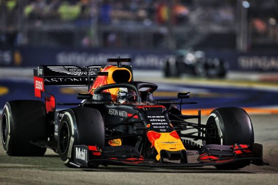 Max Verstappen (NLD) Red Bull Racing RB15.
22.09.2019. Formula 1 World Championship, Rd 15, Singapore Grand Prix, Marina Bay Street Circuit, Singapore, Race Day.
- www.xpbimages.com, EMail: requests@xpbimages.com - copy of publication required for printed pictures. Every used picture is fee-liable. © Copyright: Charniaux / XPB Images