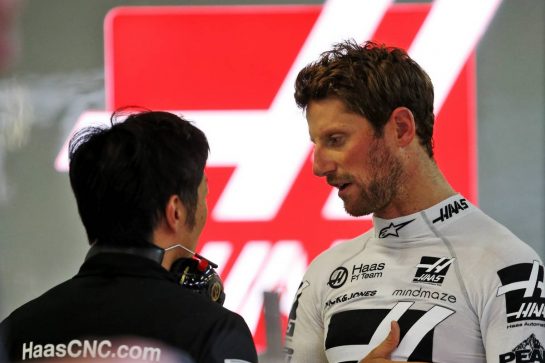 Romain Grosjean (FRA) Haas F1 Team with Ayao Komatsu (JPN) Haas F1 Team Race Engineer.
27.09.2019. Formula 1 World Championship, Rd 16, Russian Grand Prix, Sochi Autodrom, Sochi, Russia, Practice Day.
- www.xpbimages.com, EMail: requests@xpbimages.com - copy of publication required for printed pictures. Every used picture is fee-liable. © Copyright: Filipe / XPB Images
