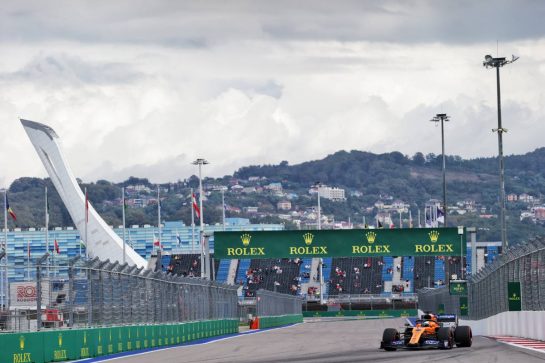 Carlos Sainz Jr (ESP) McLaren MCL34.
28.09.2019. Formula 1 World Championship, Rd 16, Russian Grand Prix, Sochi Autodrom, Sochi, Russia, Qualifying Day.
- www.xpbimages.com, EMail: requests@xpbimages.com - copy of publication required for printed pictures. Every used picture is fee-liable. © Copyright: Bearne / XPB Images