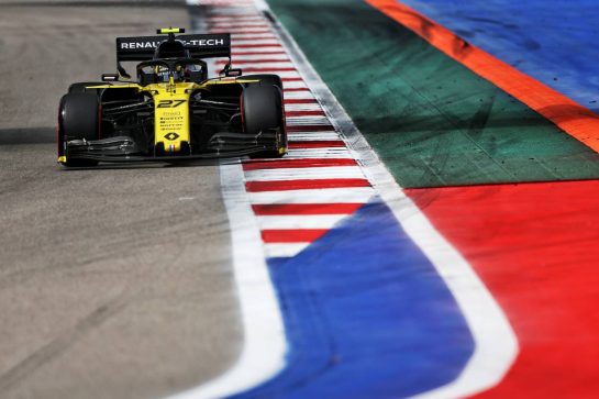 Nico Hulkenberg (GER) Renault F1 Team RS19.
28.09.2019. Formula 1 World Championship, Rd 16, Russian Grand Prix, Sochi Autodrom, Sochi, Russia, Qualifying Day.
- www.xpbimages.com, EMail: requests@xpbimages.com - copy of publication required for printed pictures. Every used picture is fee-liable. © Copyright: Moy / XPB Images