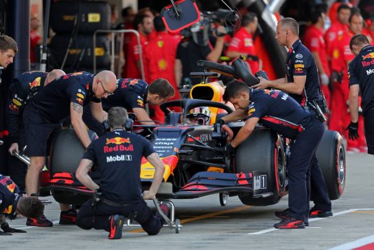 Max Verstappen (NLD), Red Bull Racing 
28.09.2019. Formula 1 World Championship, Rd 16, Russian Grand Prix, Sochi Autodrom, Sochi, Russia, Qualifying Day.
- www.xpbimages.com, EMail: requests@xpbimages.com - copy of publication required for printed pictures. Every used picture is fee-liable. © Copyright: Charniaux / XPB Images
