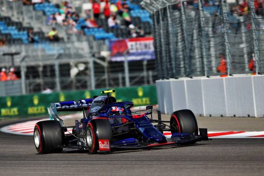 Pierre Gasly (FRA) Scuderia Toro Rosso STR14.
28.09.2019. Formula 1 World Championship, Rd 16, Russian Grand Prix, Sochi Autodrom, Sochi, Russia, Qualifying Day.
 - www.xpbimages.com, EMail: requests@xpbimages.com - copy of publication required for printed pictures. Every used picture is fee-liable. © Copyright: Filipe / XPB Images