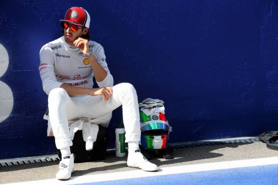Antonio Giovinazzi (ITA) Alfa Romeo Racing on the grid.
29.09.2019. Formula 1 World Championship, Rd 16, Russian Grand Prix, Sochi Autodrom, Sochi, Russia, Race Day.
- www.xpbimages.com, EMail: requests@xpbimages.com - copy of publication required for printed pictures. Every used picture is fee-liable. © Copyright: Batchelor / XPB Images